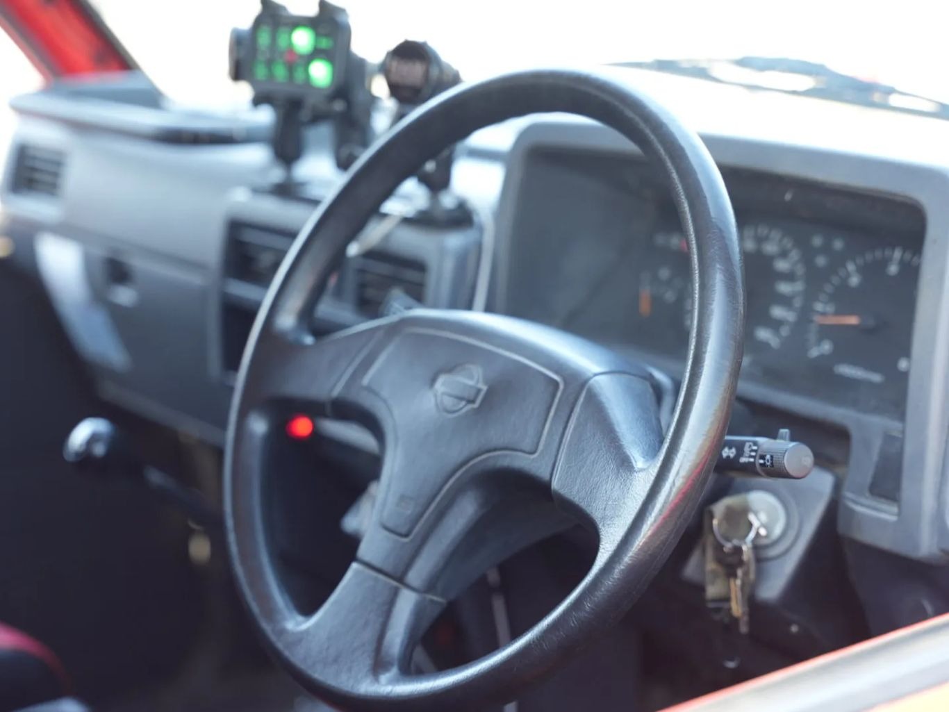 1995-nissan-safari-fire-truck (96)