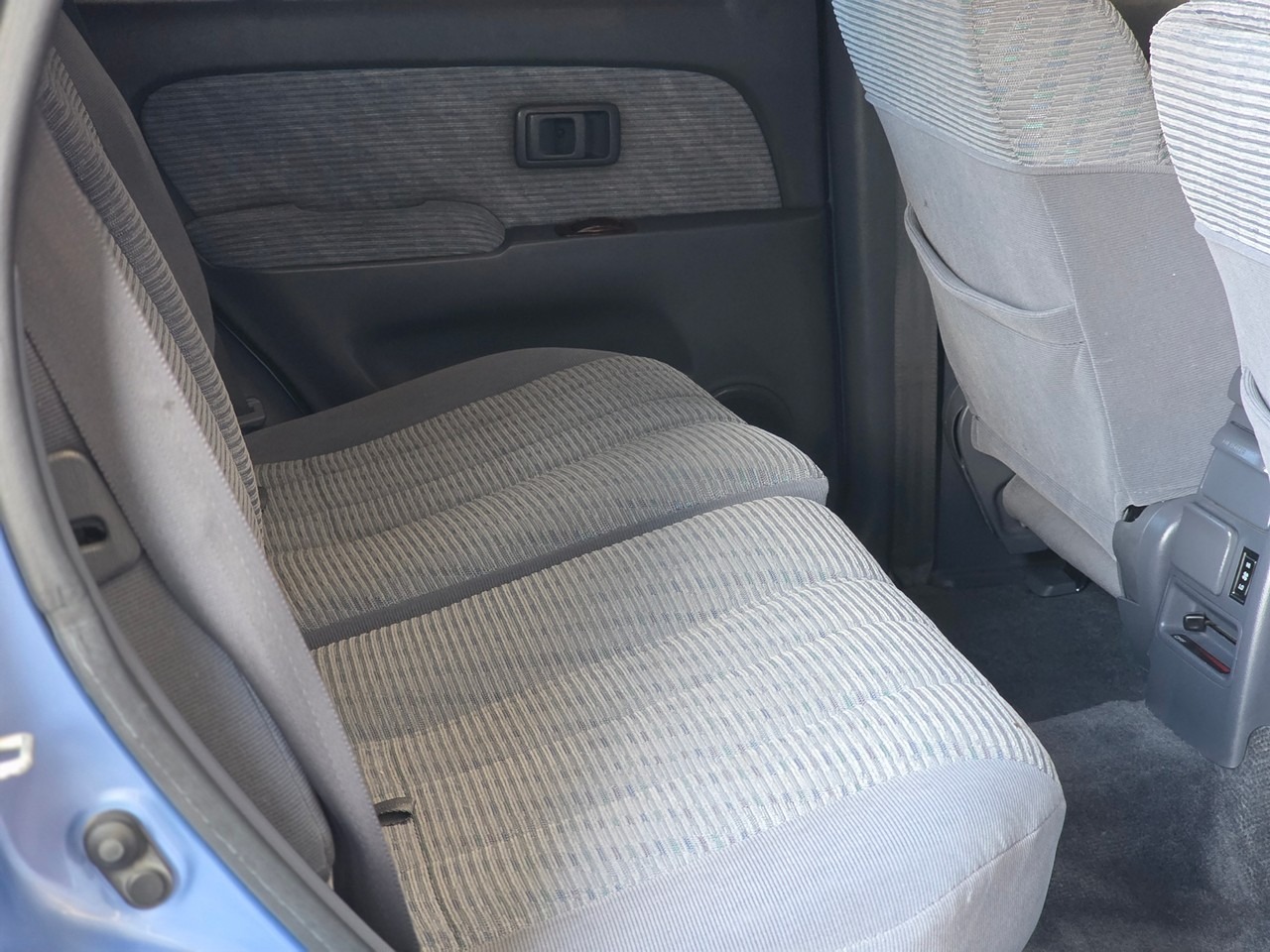 1995-toyota-hilux-surf-ssrg (21)