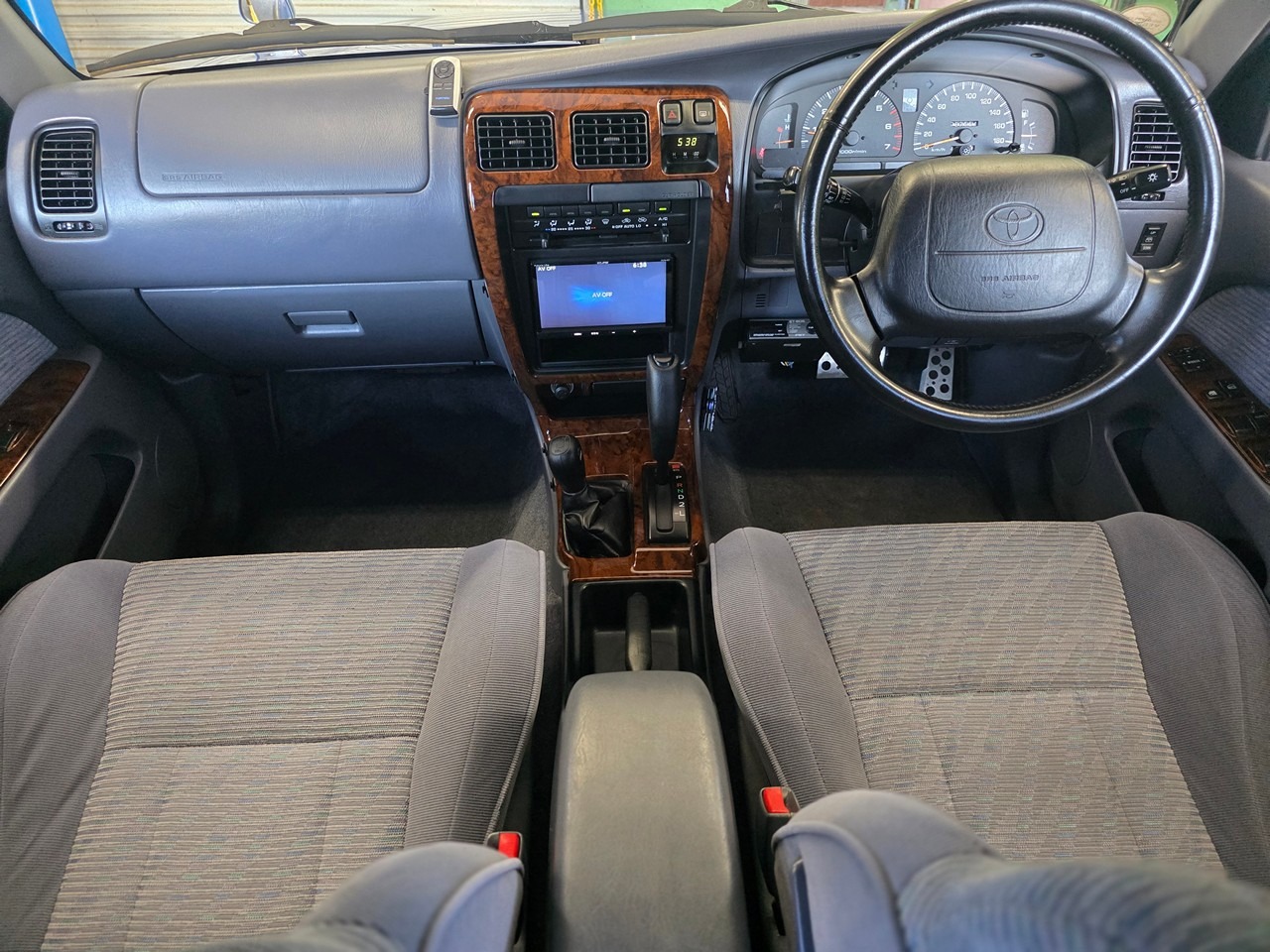 1995-toyota-hilux-surf-ssrg (25)
