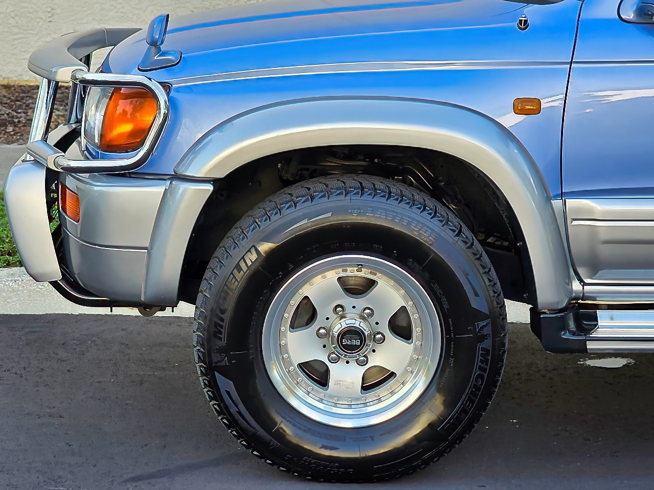 1995-toyota-hilux-surf-ssrg (39)