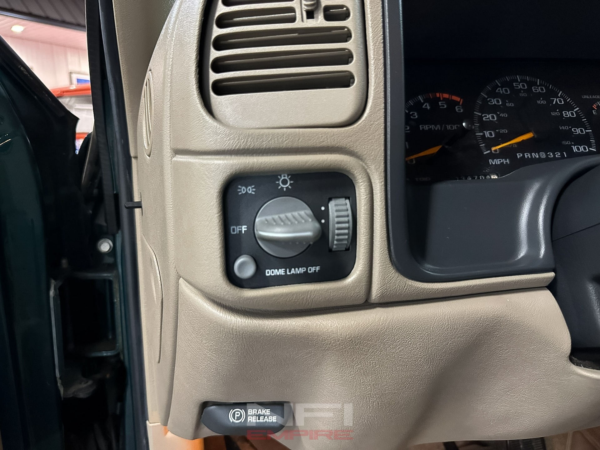 1996-chevrolet-3500-extended-cab-for-sale (32)