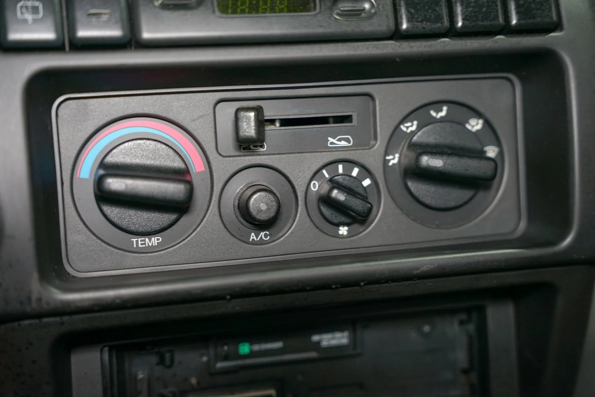 1996-isuzu-trooper-for-sale (31)