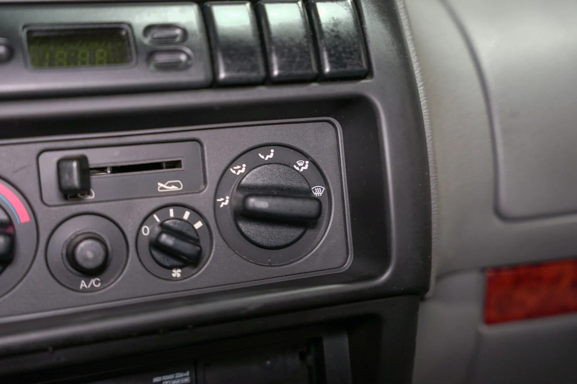 1996-isuzu-trooper-for-sale (32)