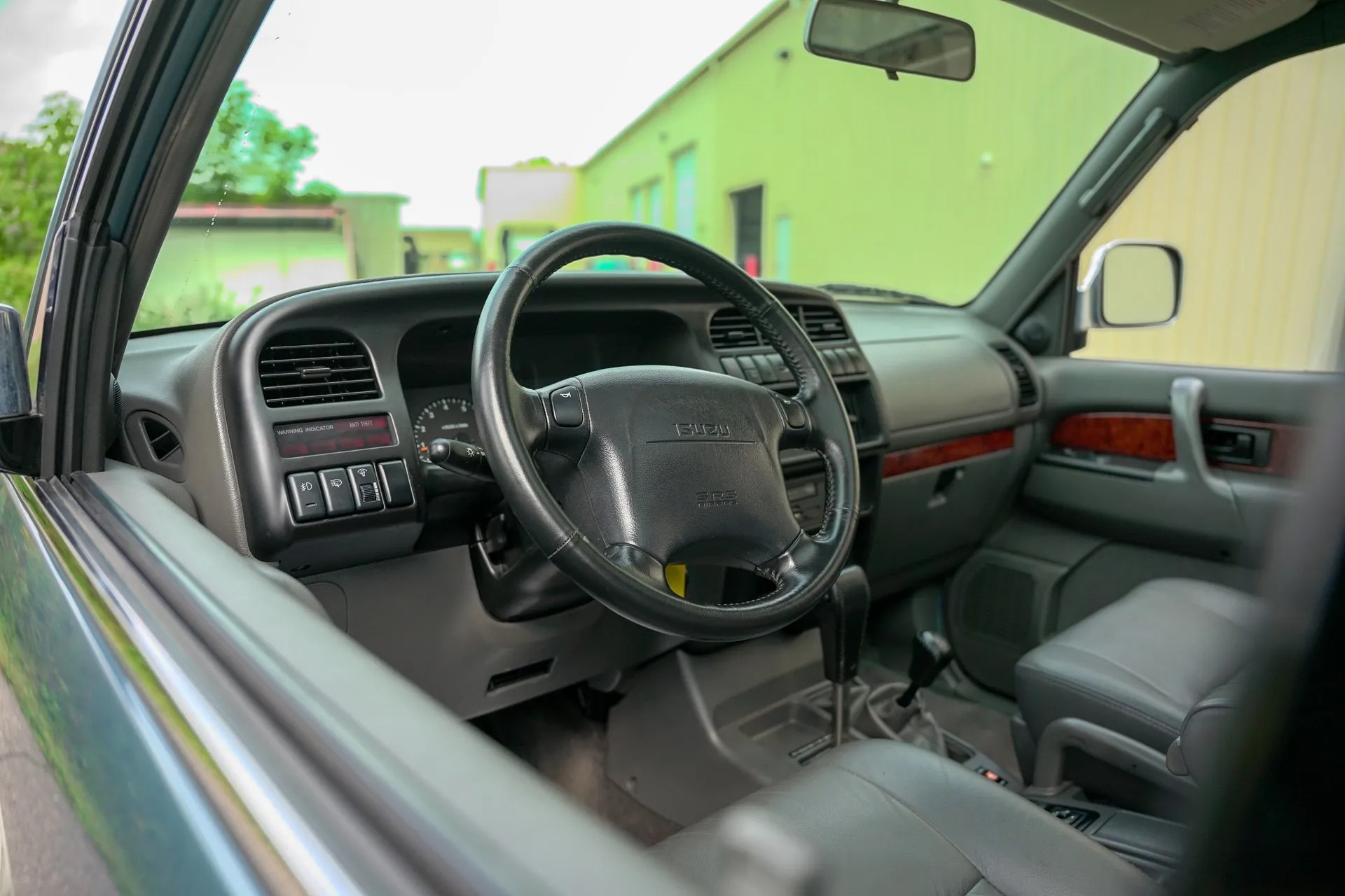 1996-isuzu-trooper-for-sale (38)