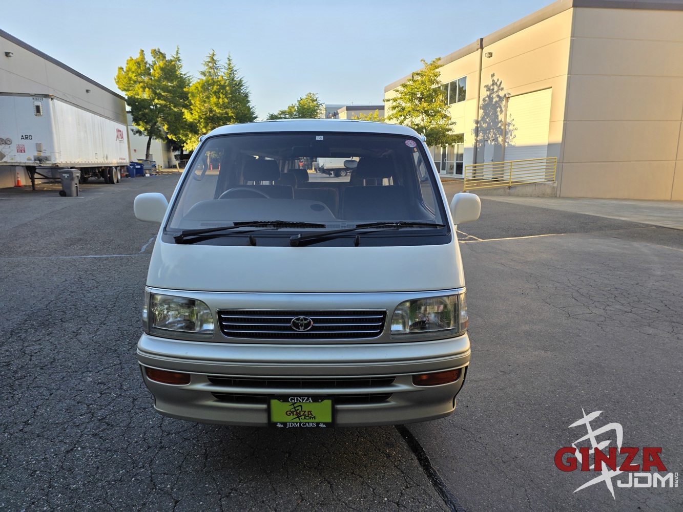 1996-toyota-hiace-super-custom-living-saloon-ex-76UjrXod