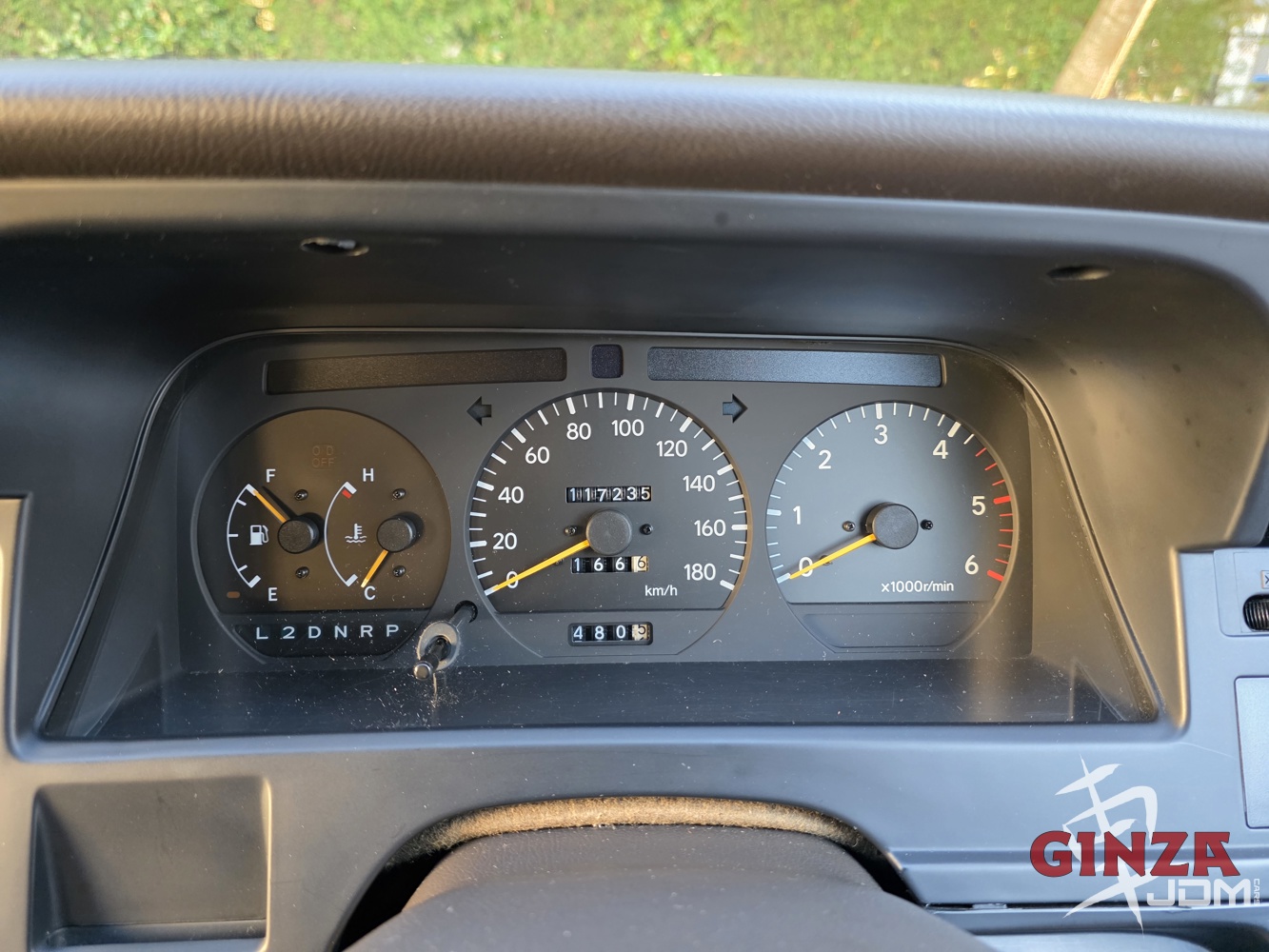 1996-toyota-hiace-super-custom-living-saloon-ex-Ay2dyMAa