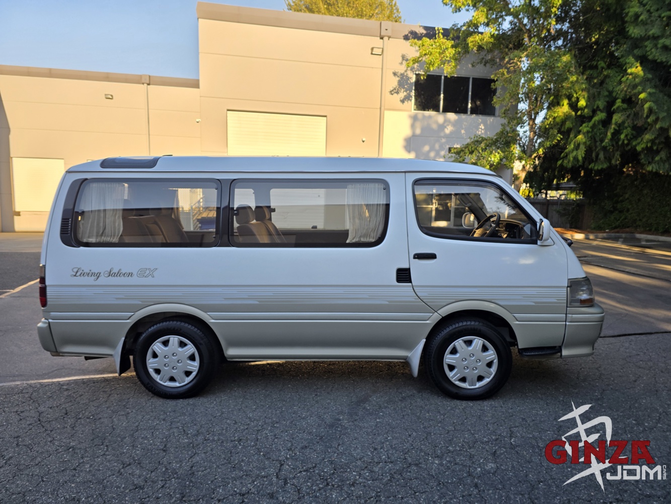 1996-toyota-hiace-super-custom-living-saloon-ex-ItxMPBV8