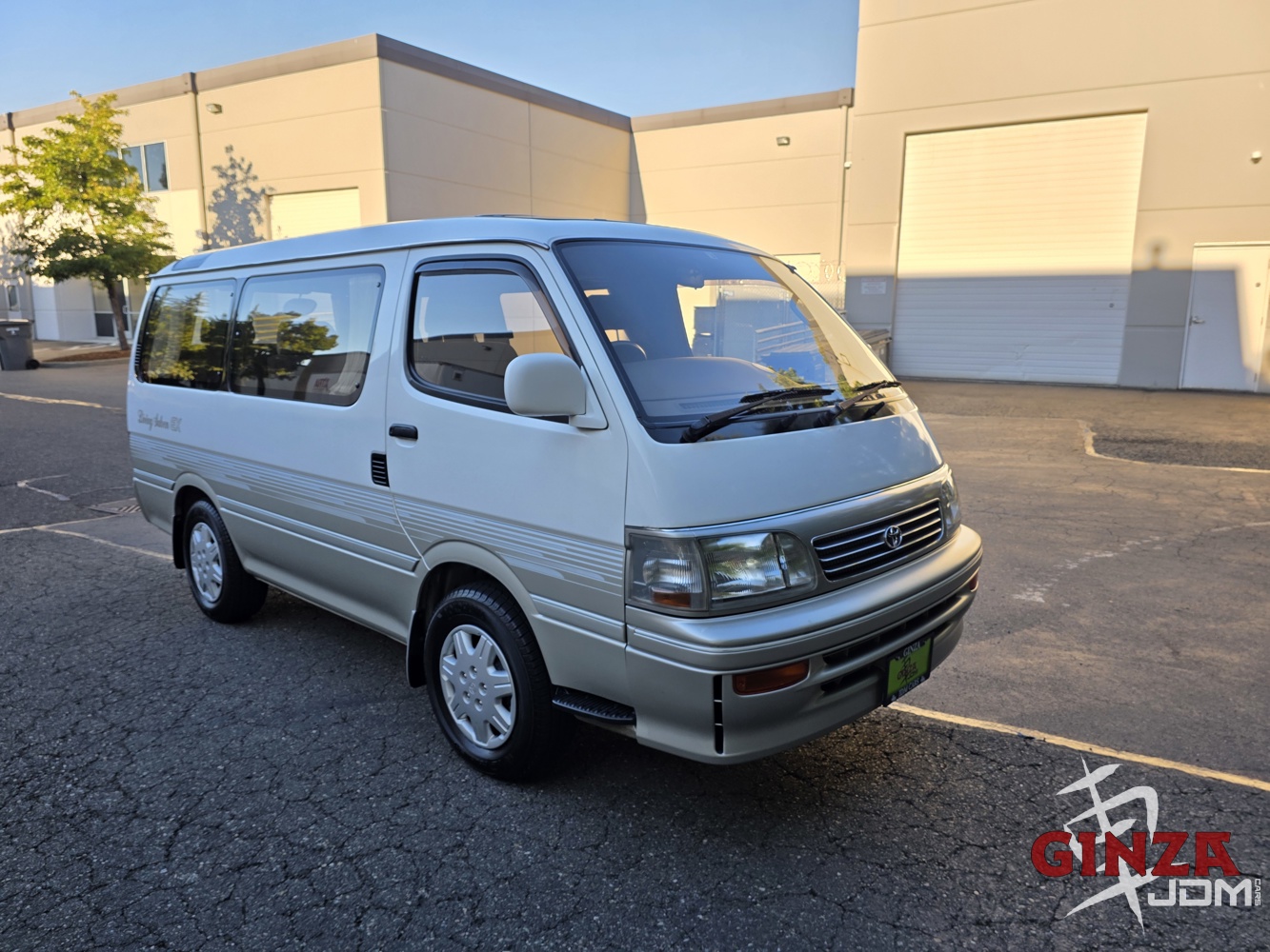 1996-toyota-hiace-super-custom-living-saloon-ex-yMqmUzpe