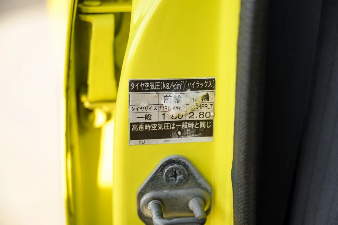 1996-toyota-hilux-ssrx-for-sale (11)
