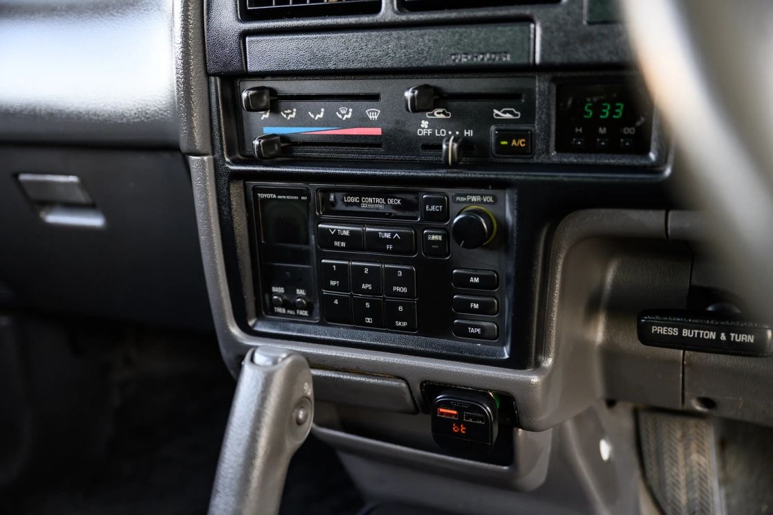 1996-toyota-hilux-ssrx-for-sale (121)