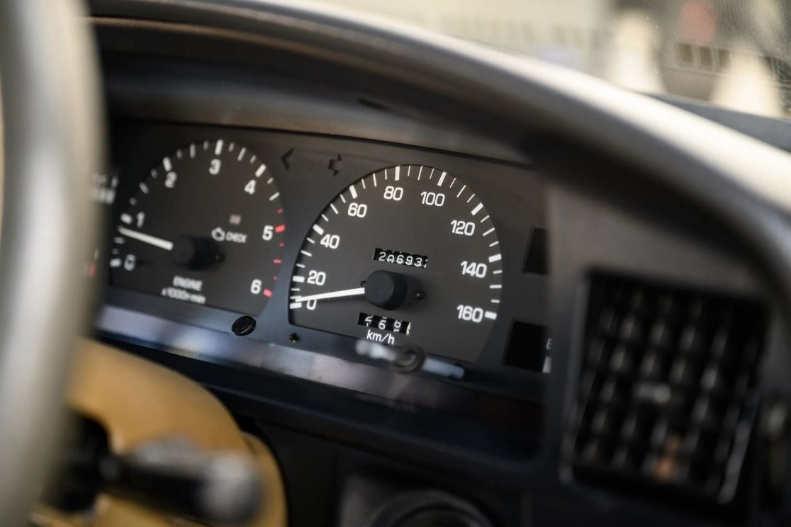 1996-toyota-hilux-ssrx-for-sale (124)
