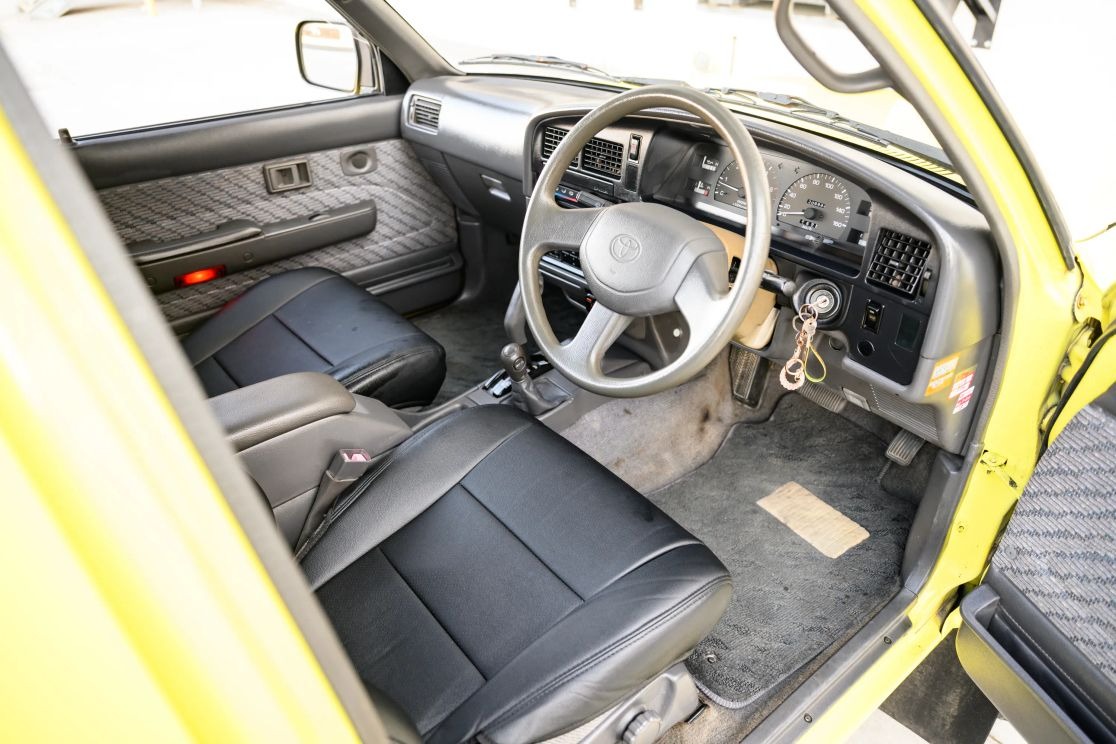 1996-toyota-hilux-ssrx-for-sale (147)