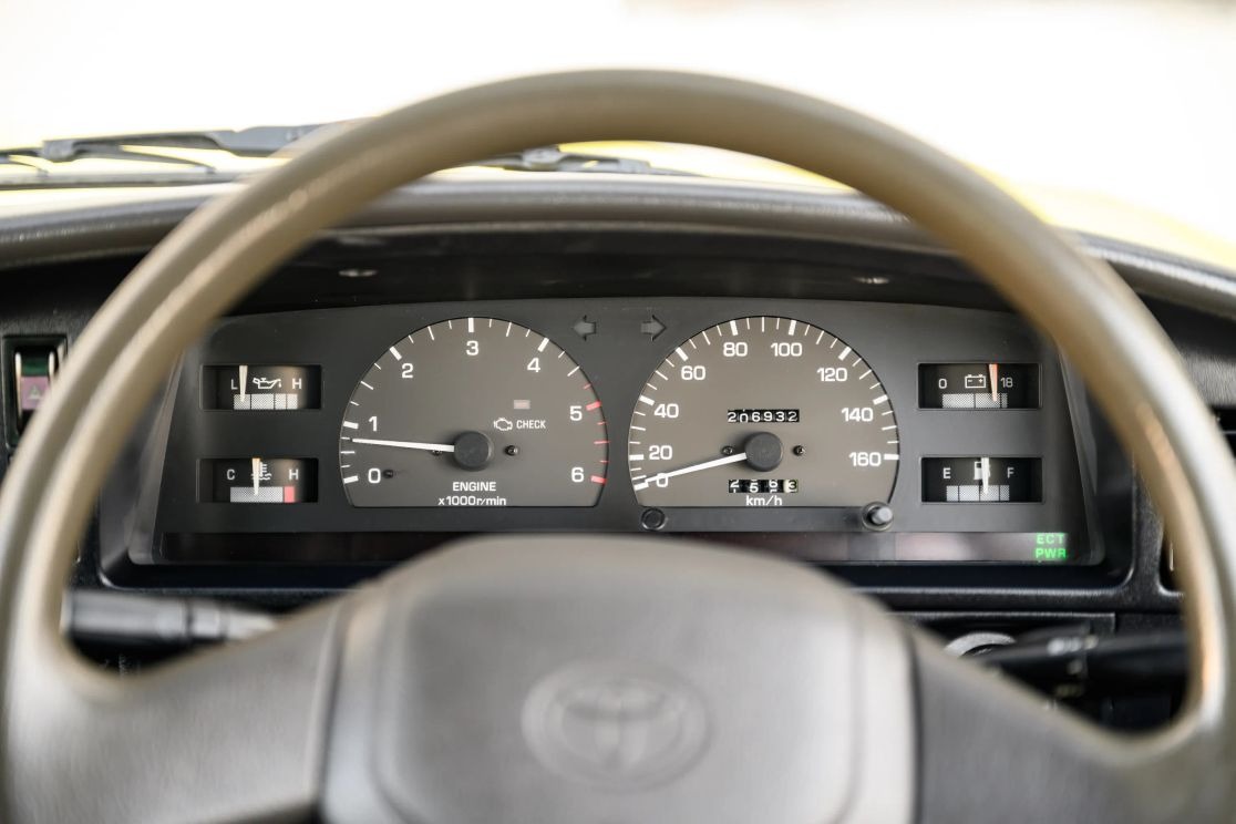 1996-toyota-hilux-ssrx-for-sale (31)