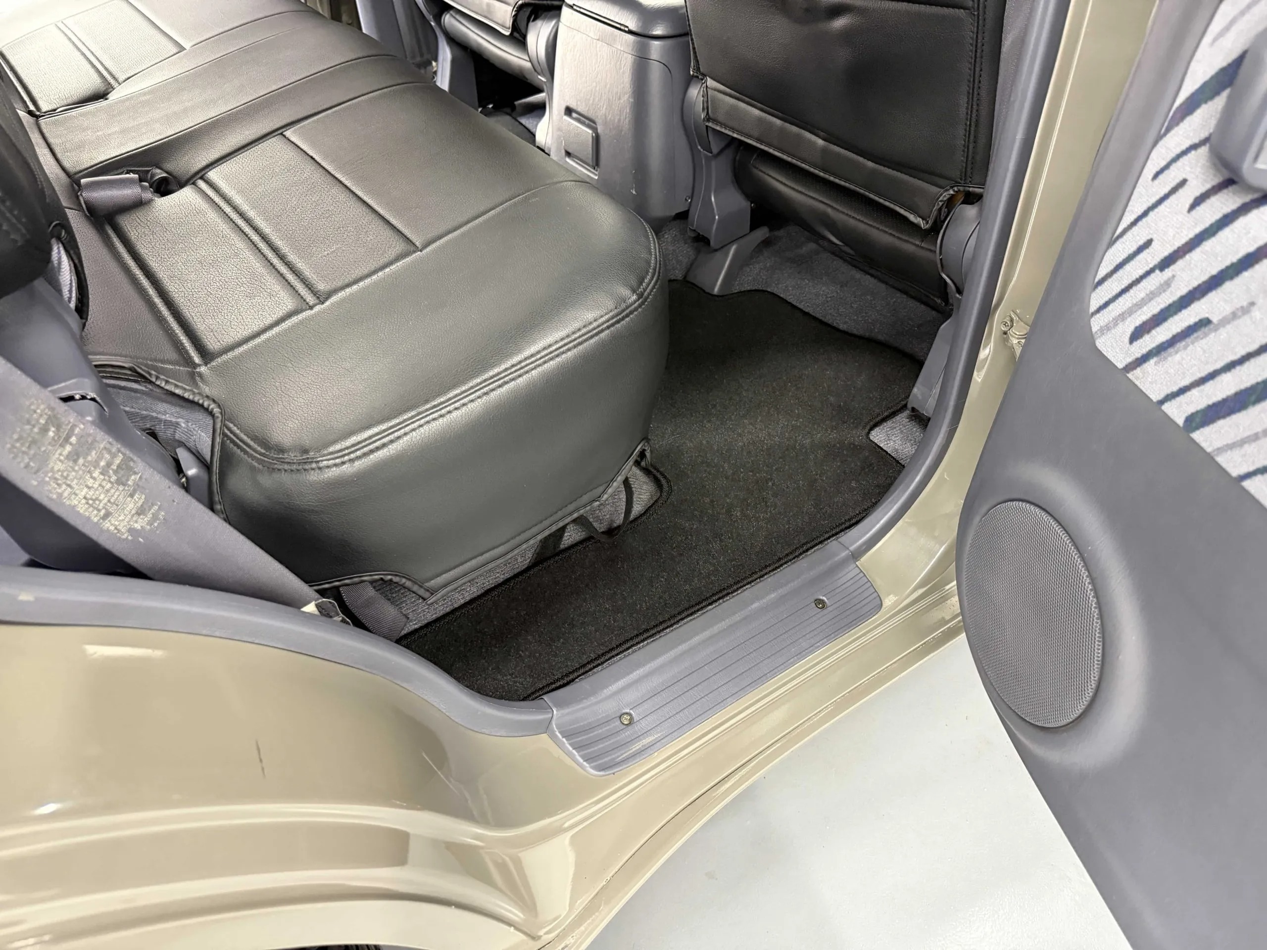 1996-toyota-land-cruiser-prado-for-sale-7