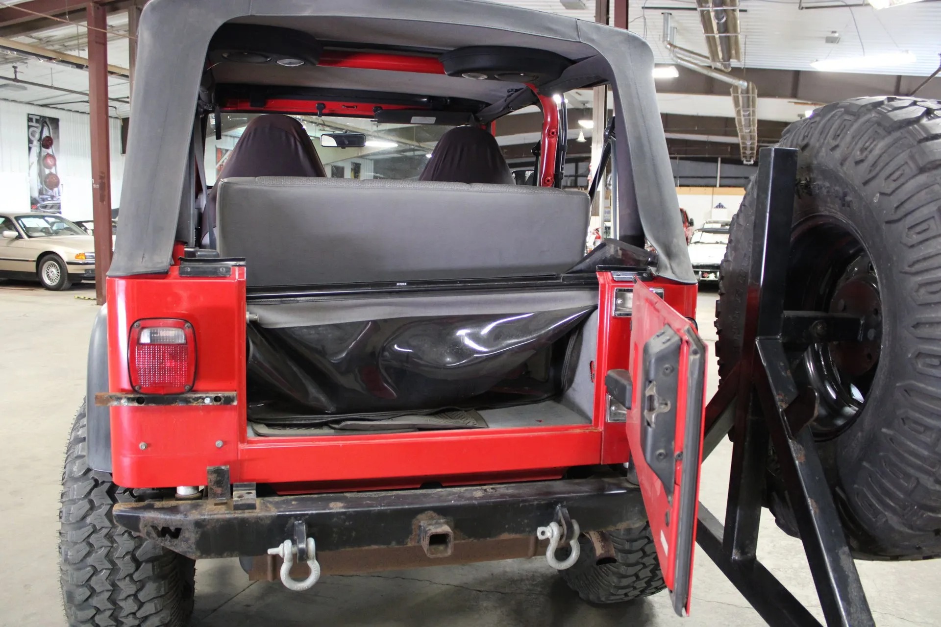 1997-jeep-wrangler-se-for-sale (47)