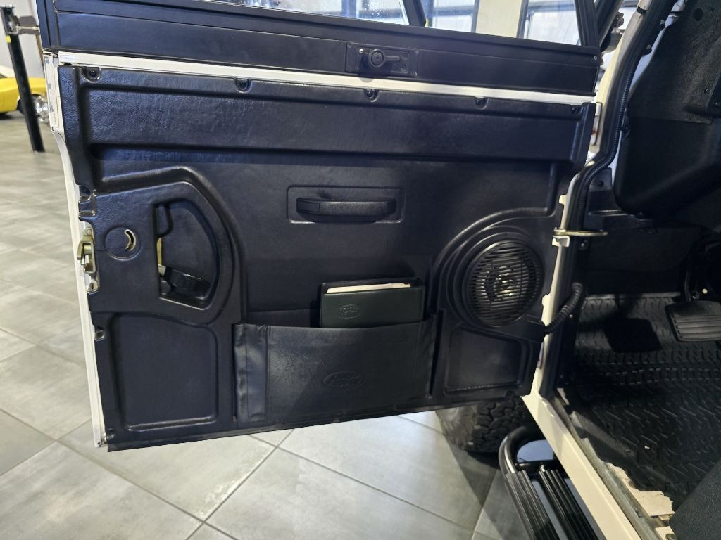 1997-land-rover-defender-90-suv-texas (14)