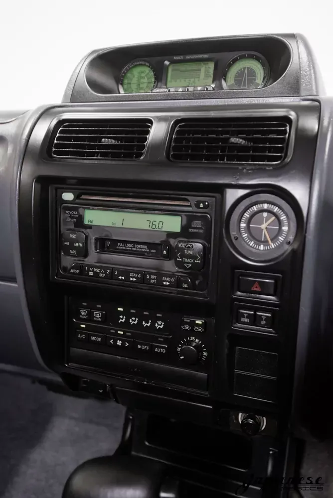 1997-toyota-land-cruiser-j95 (22)