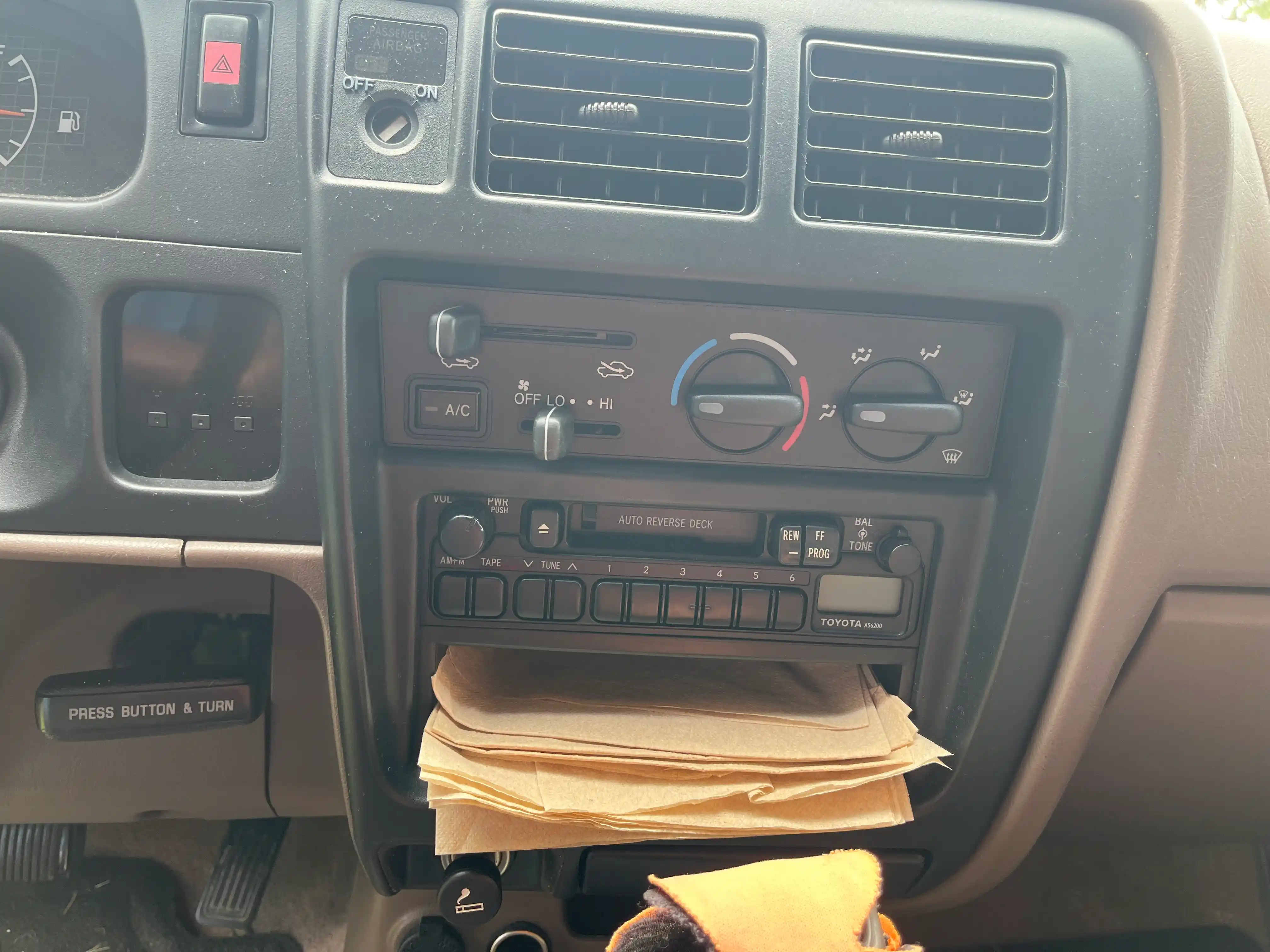 1998-Toyota-Tacoma-4WD-for-sale-09