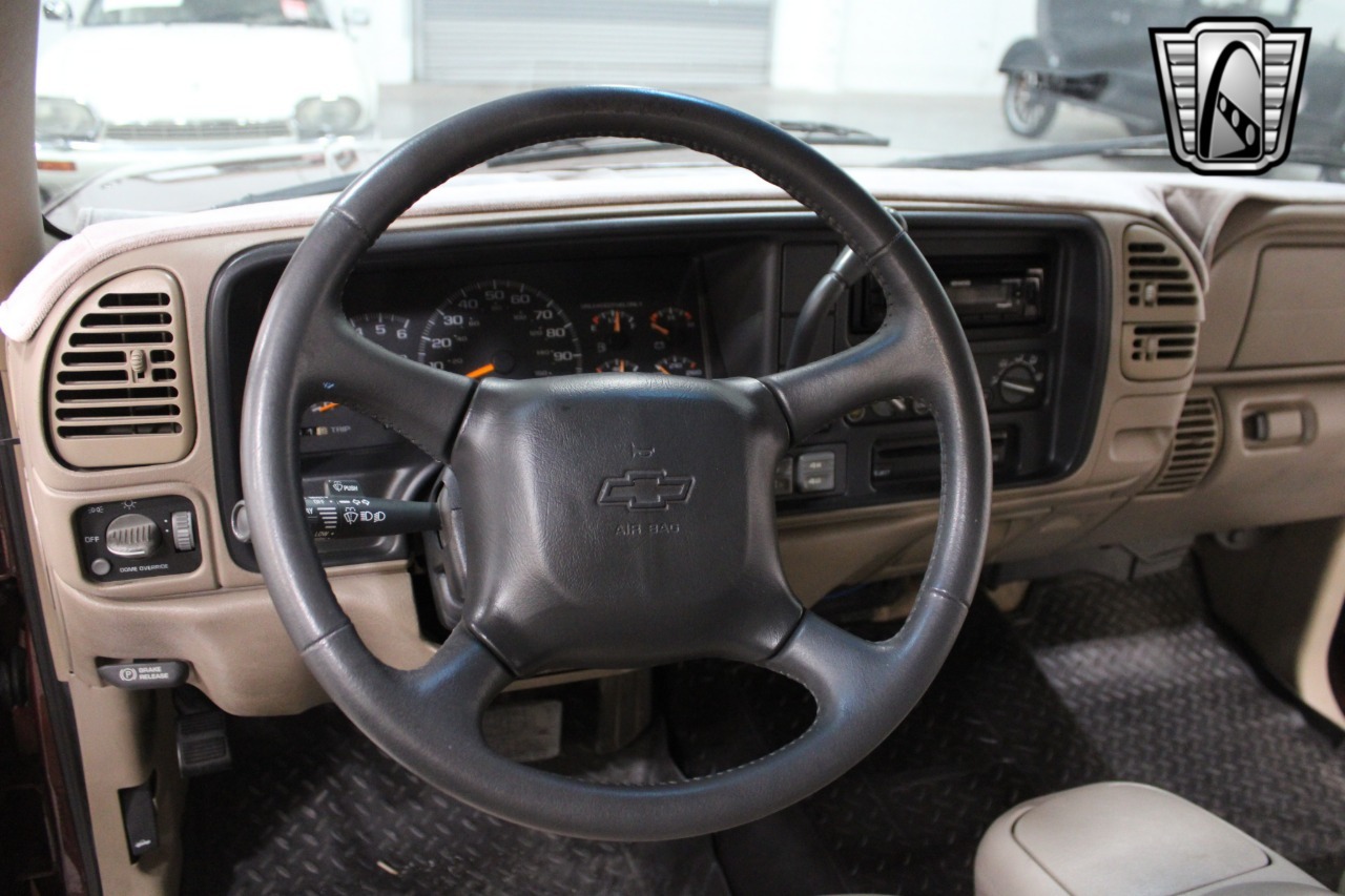 1998-chevrolet-tahoe (15)