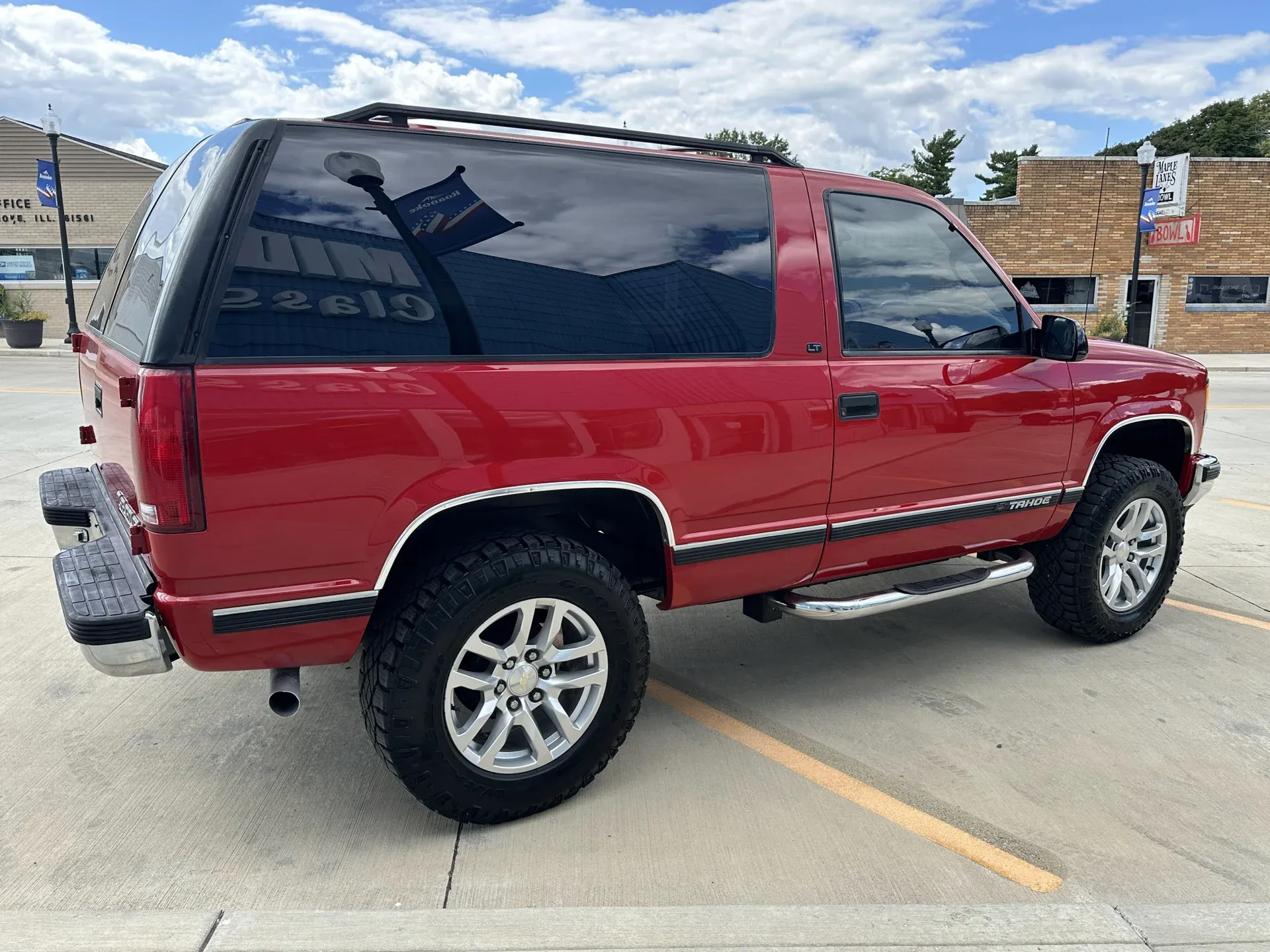 1999-chevrolet-tahoe-lt-for-sale-roanoke-il-16