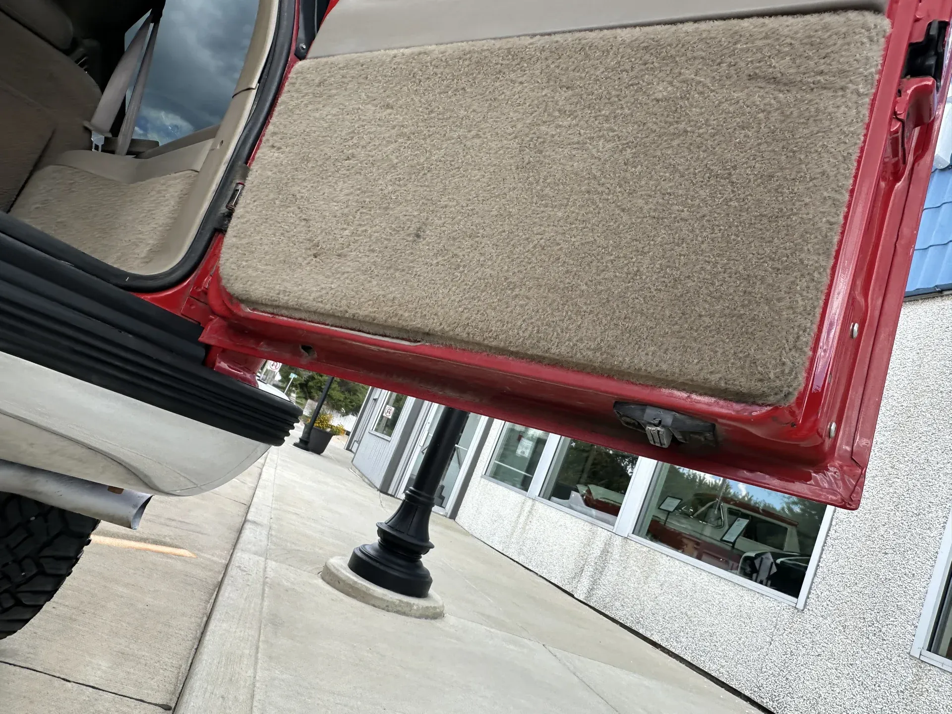1999-chevrolet-tahoe-lt-for-sale-roanoke-il-40