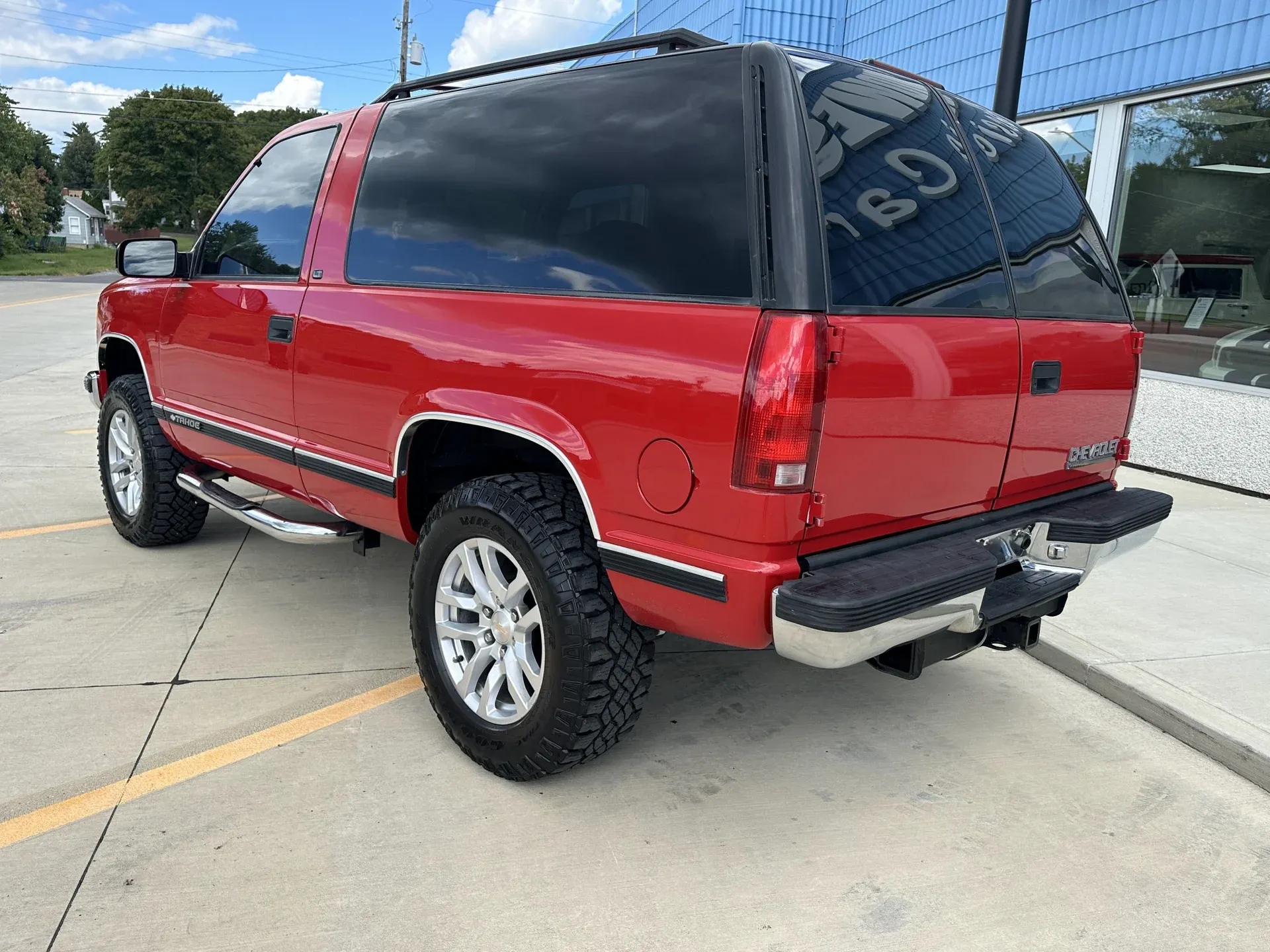 1999-chevrolet-tahoe-lt-for-sale-roanoke-il-9