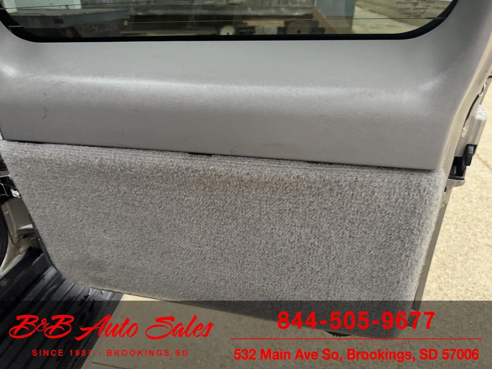 1999-gmc-suburban-for-sale-brookings-sd-10
