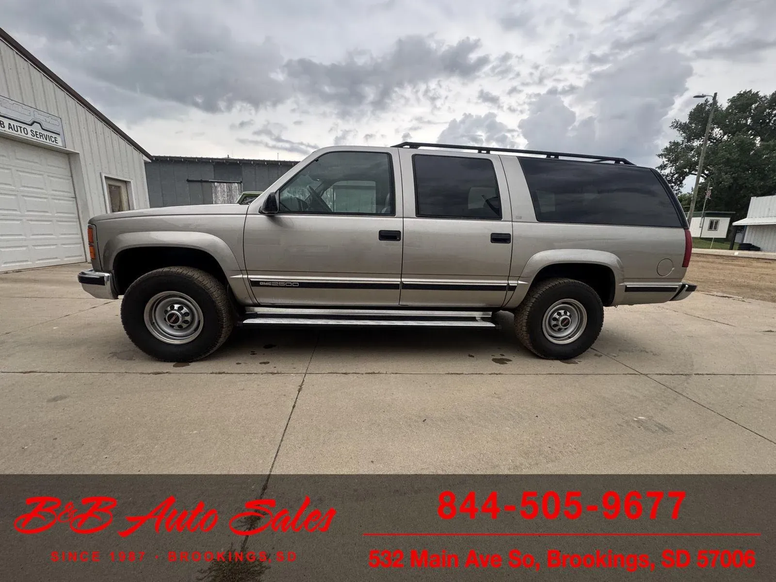 1999-gmc-suburban-for-sale-brookings-sd-2