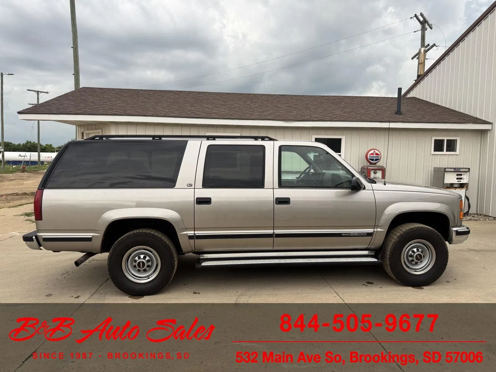 1999-gmc-suburban-for-sale-brookings-sd-34