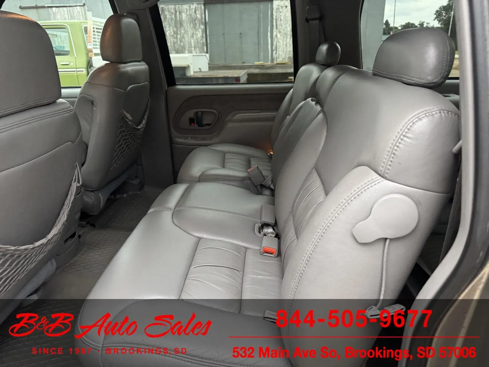 1999-gmc-suburban-for-sale-brookings-sd-35