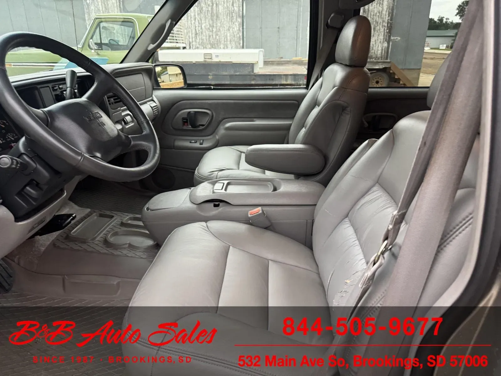 1999-gmc-suburban-for-sale-brookings-sd-4