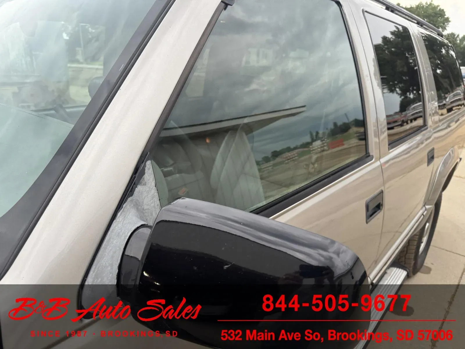 1999-gmc-suburban-for-sale-brookings-sd-48