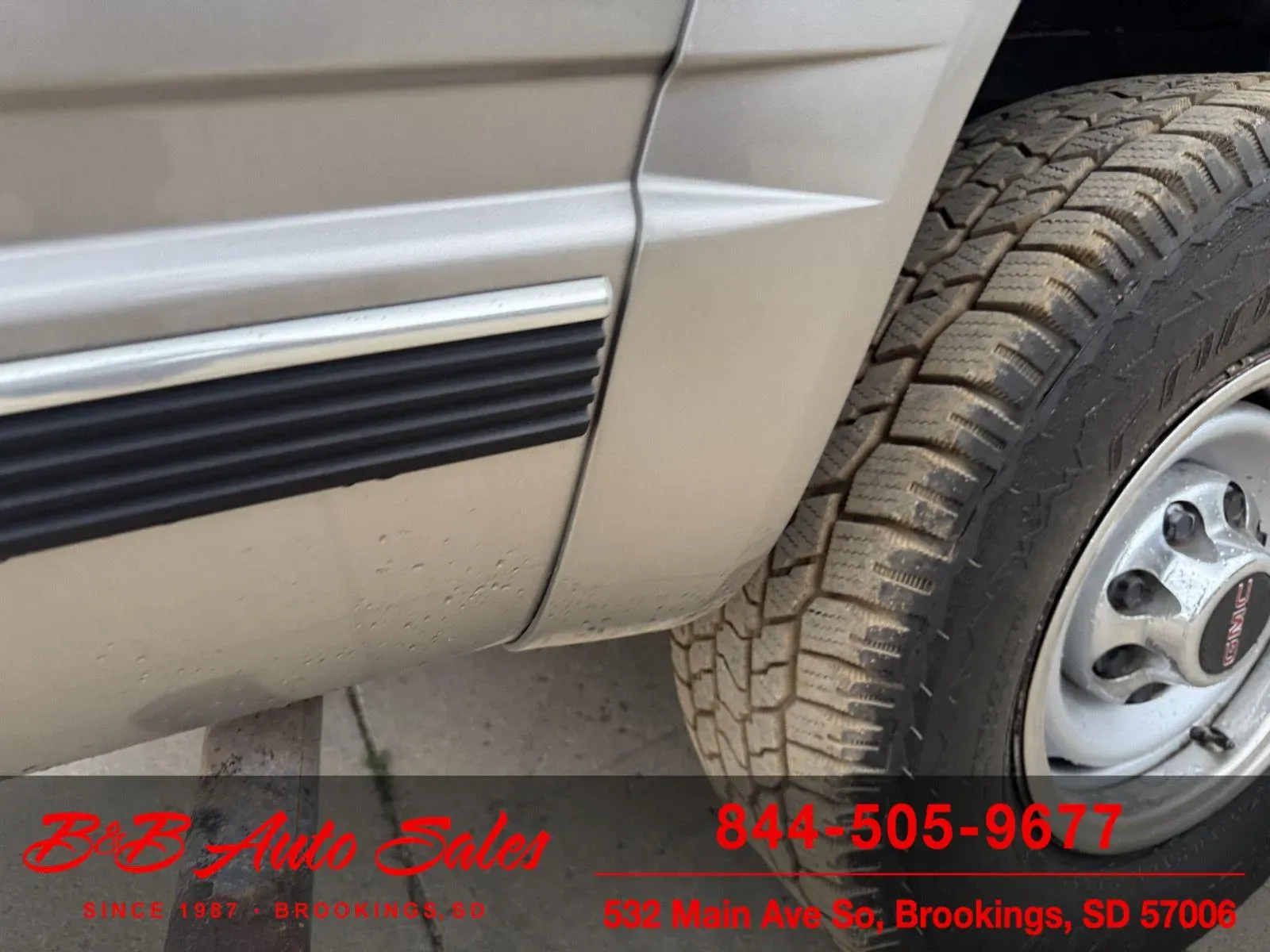 1999-gmc-suburban-for-sale-brookings-sd-56