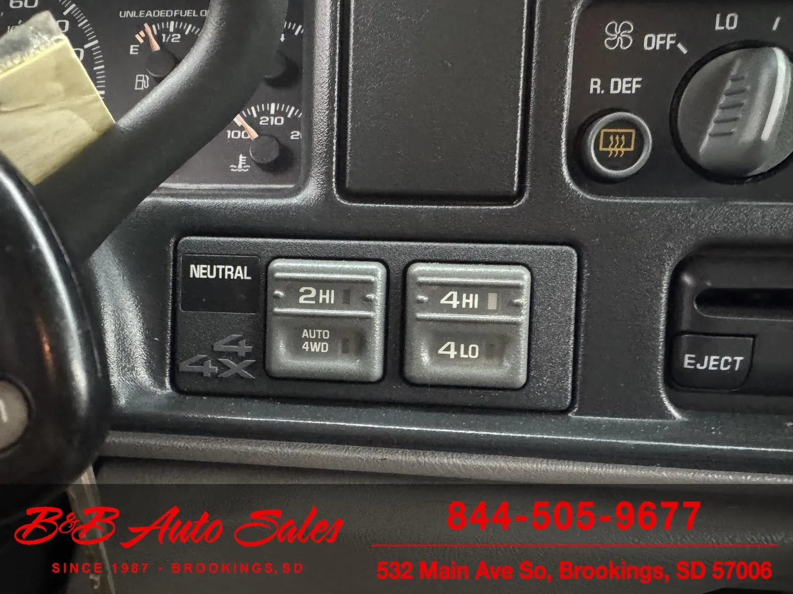 1999-gmc-suburban-for-sale-brookings-sd-6