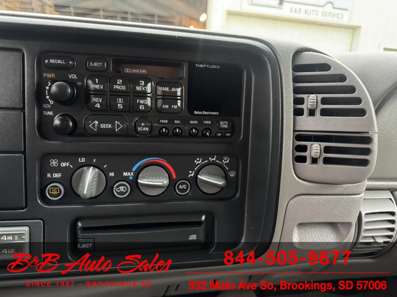 1999-gmc-suburban-for-sale-brookings-sd-66
