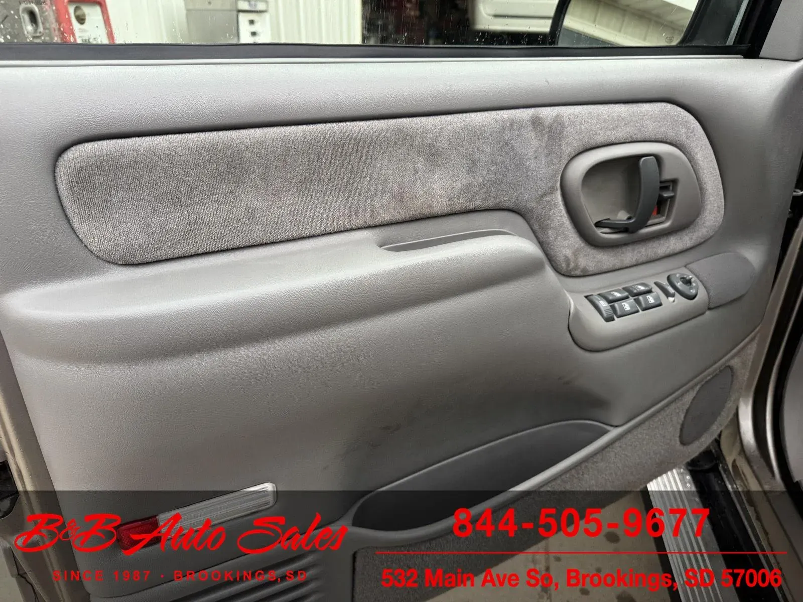 1999-gmc-suburban-for-sale-brookings-sd-7