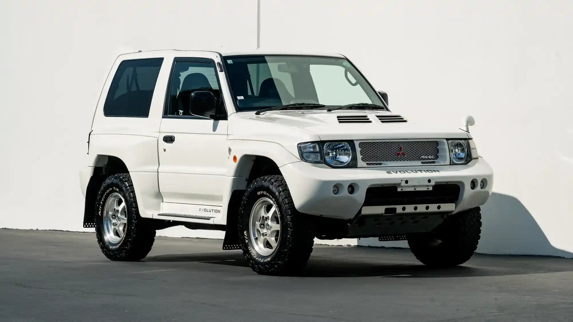 1999-mitsubishi-pajero-evolution-for-sale-huntington-beach-ca-1
