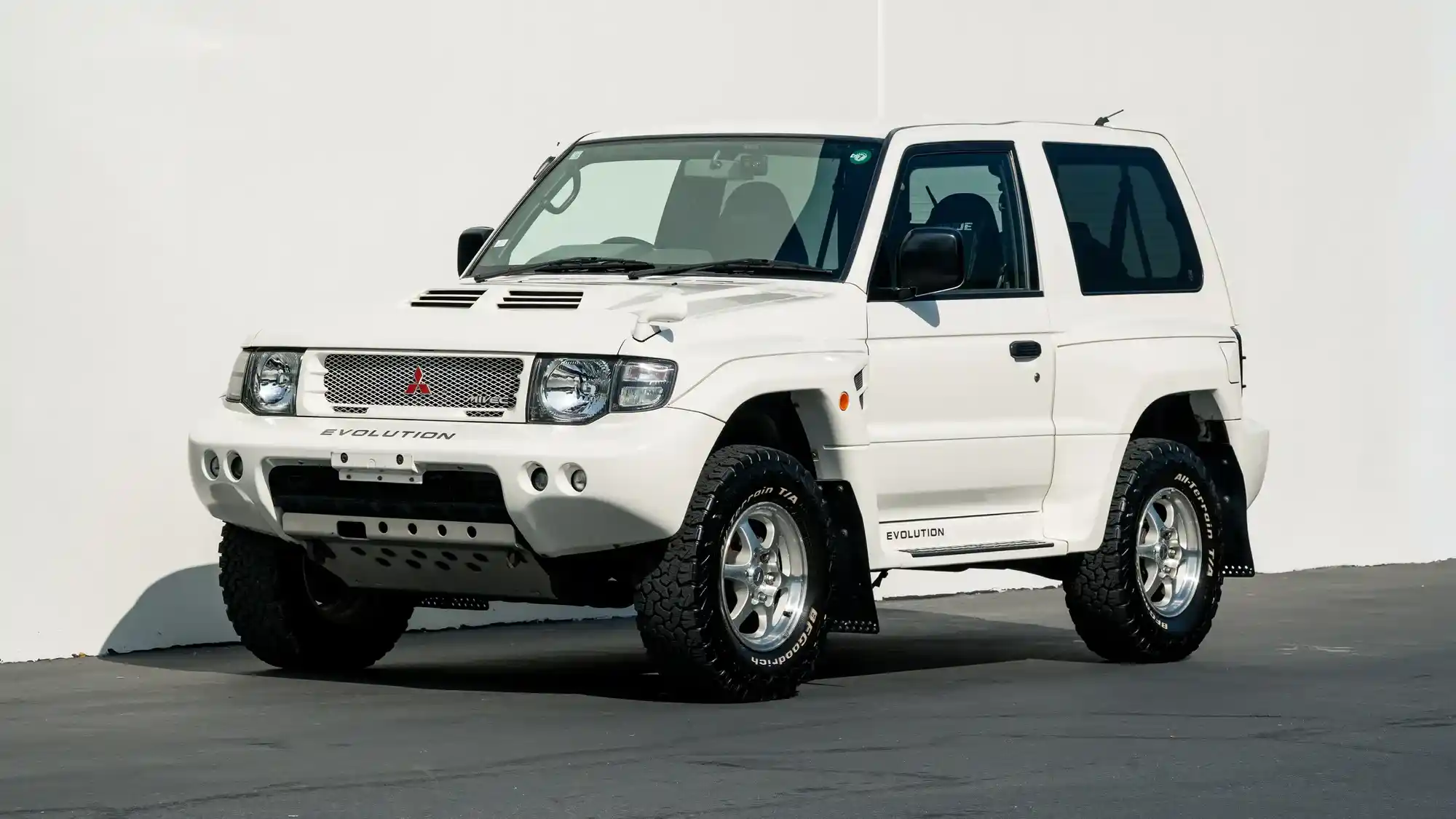 1999-mitsubishi-pajero-evolution-for-sale-huntington-beach-ca-6