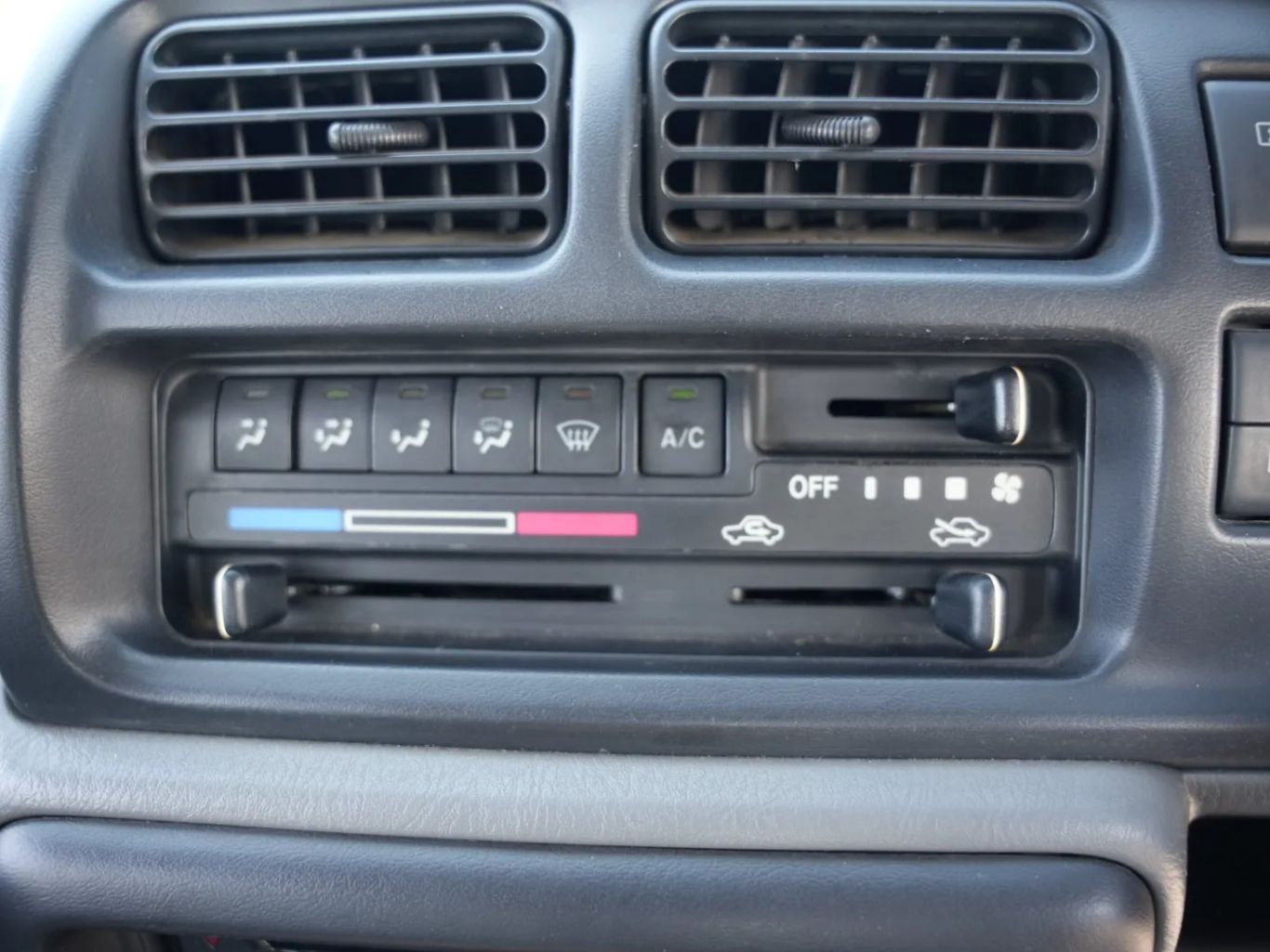 1999-suzuki-jimny-wide (61)