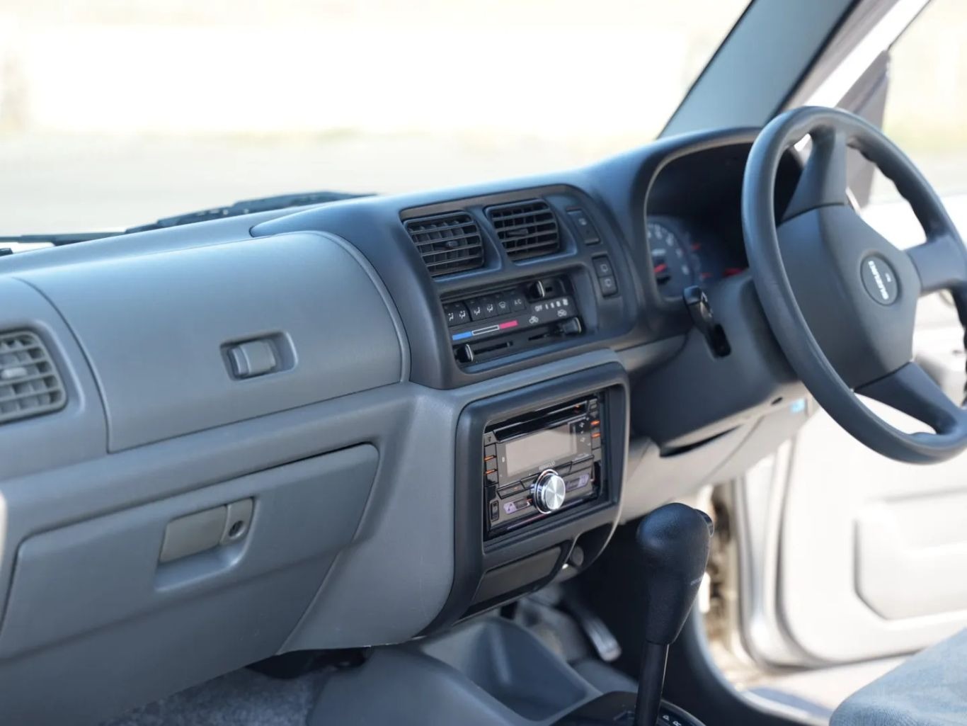 1999-suzuki-jimny-wide (70)