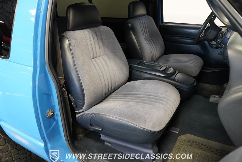2-door-tahoe-for-sale (29)