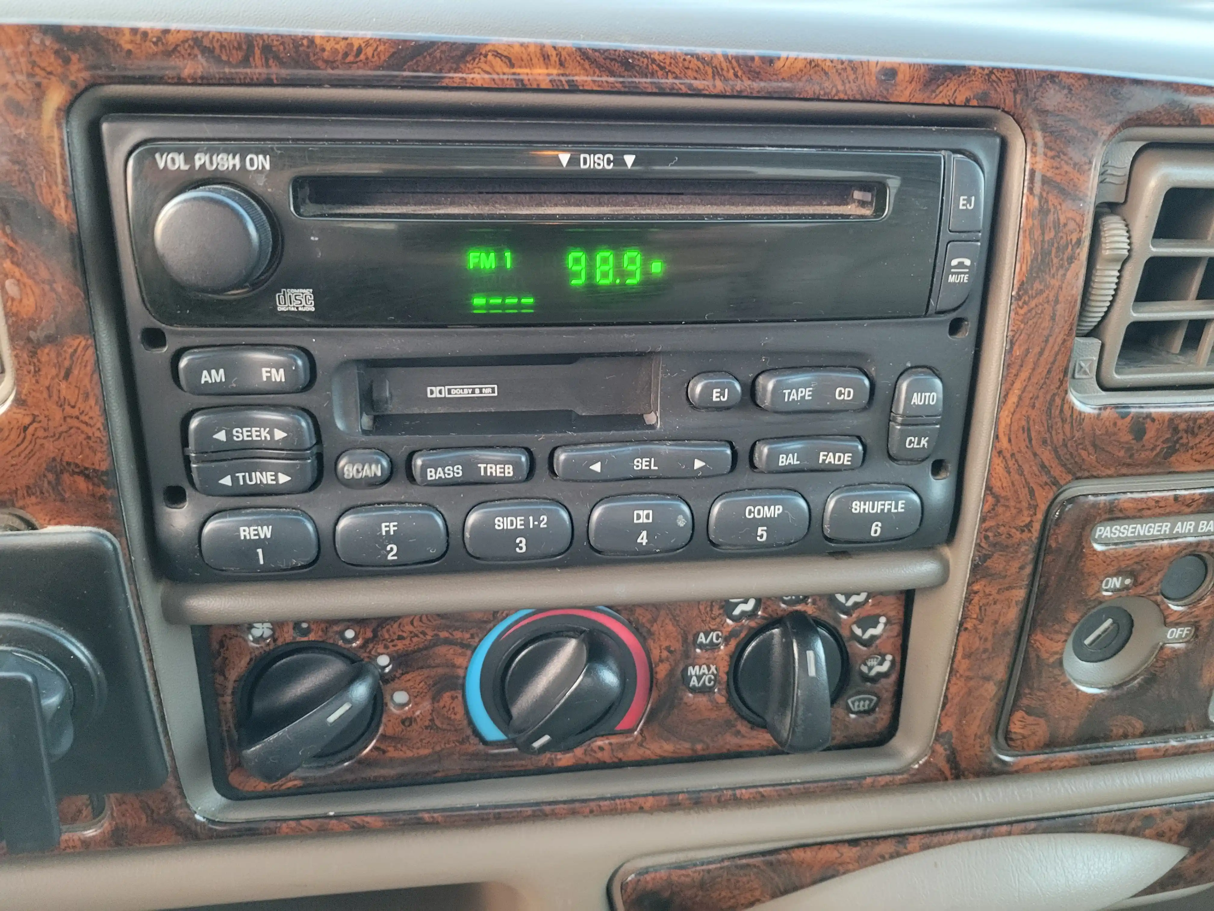 2000-Ford-F-350-Lariat-for-sale-22