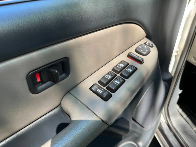 2000-chevy-suburban-for-sale (130)