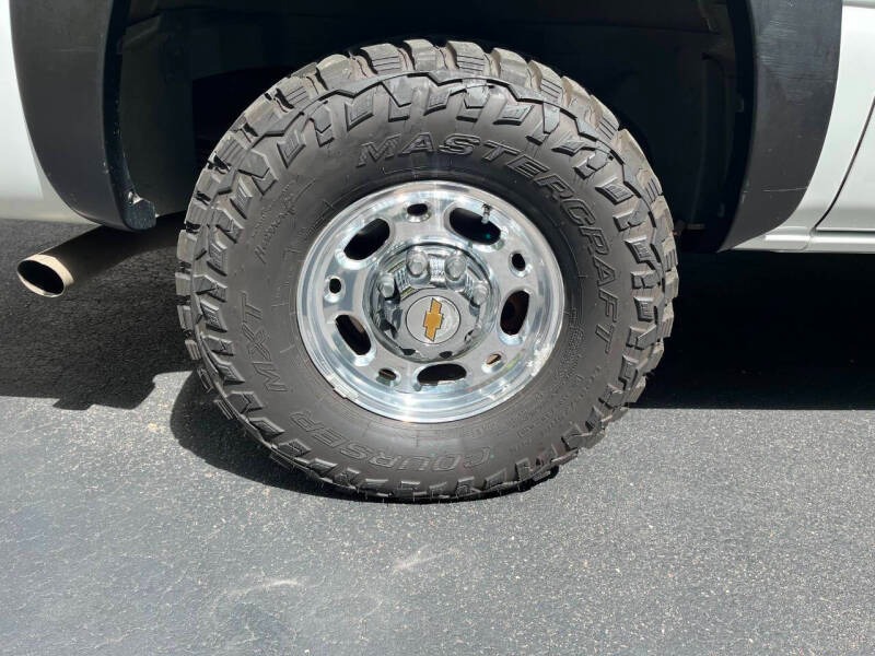 2000-chevy-suburban-for-sale (225)