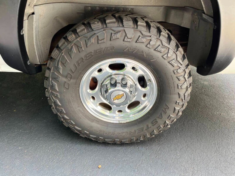 2000-chevy-suburban-for-sale (232)