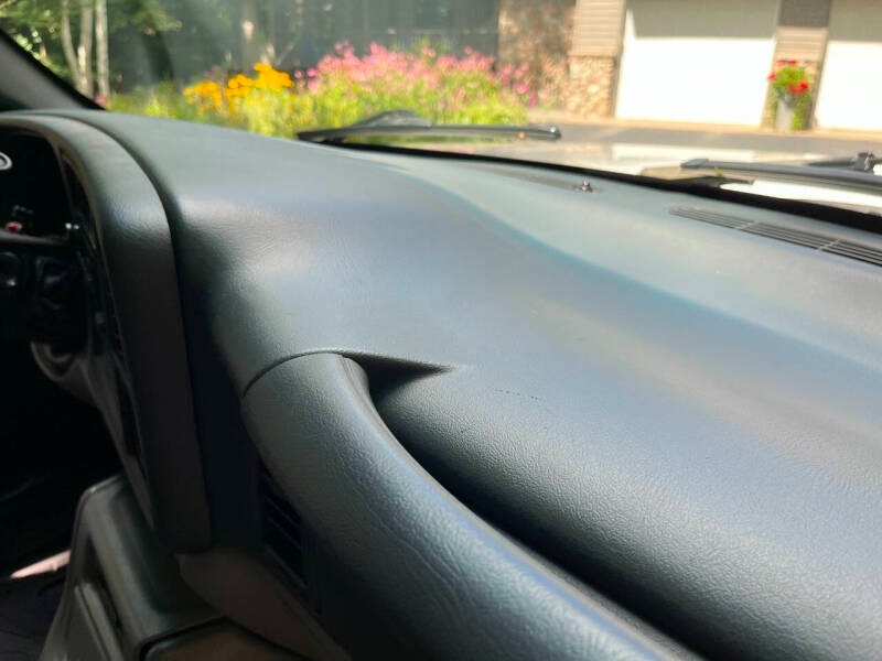 2000-chevy-suburban-for-sale (24)