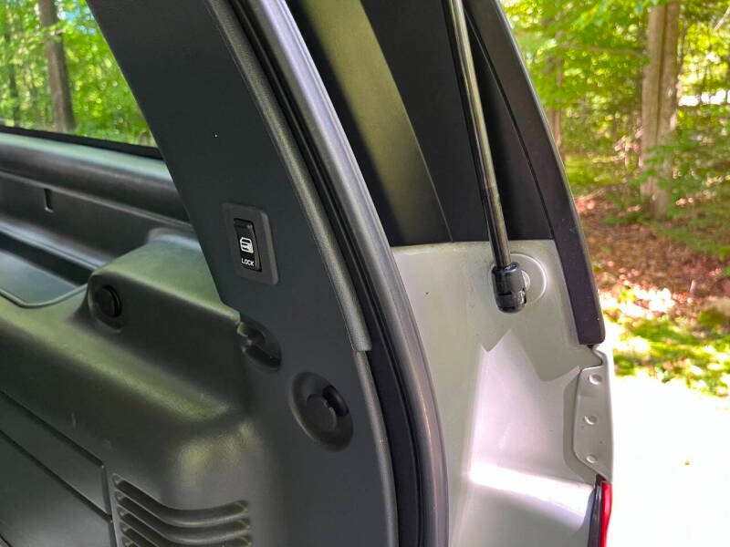 2000-chevy-suburban-for-sale (84)