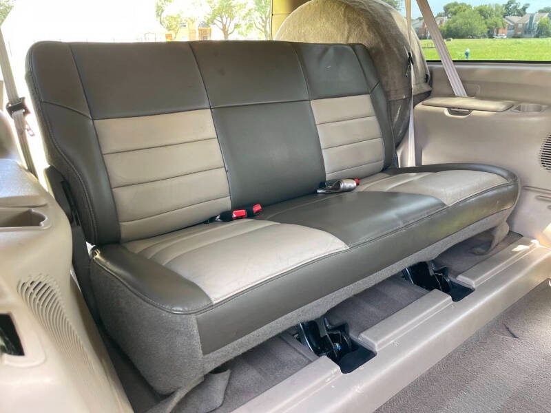 2002-ford-excursion-limited (59)