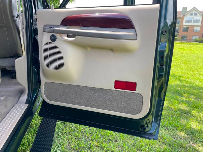 2002-ford-excursion-limited (80)