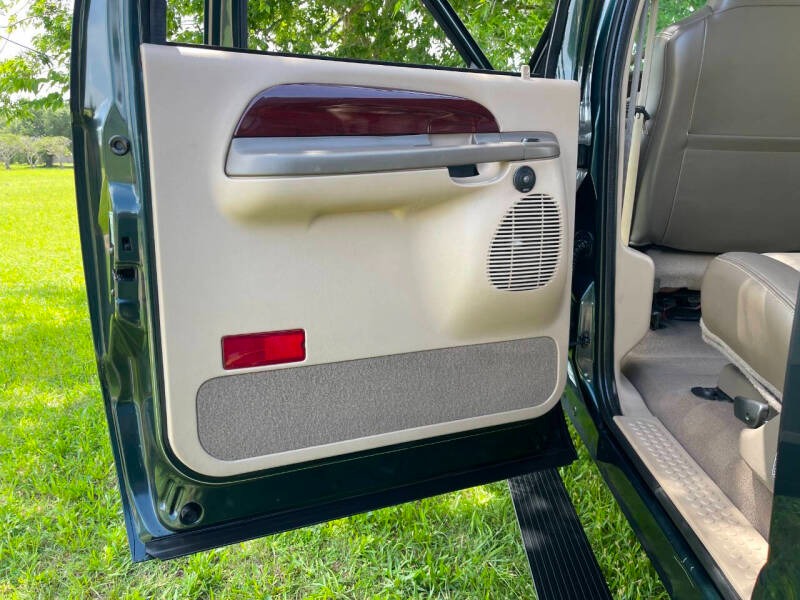 2002-ford-excursion-limited (83)